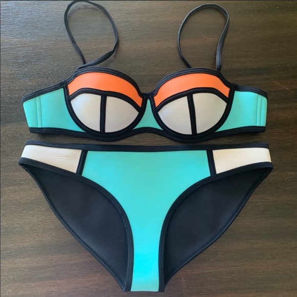 Trangl Swimwear Bottom - Picture 2 of 4